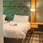 Hotel The Dragon At 4*