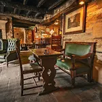 Hotel The Dragon At