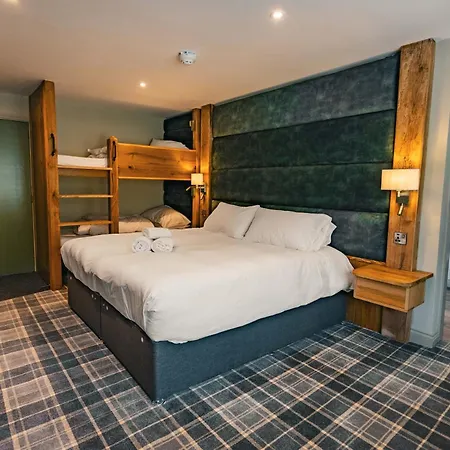 The Dragon At 4* Hardraw