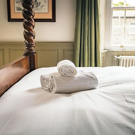 Hotell The Dragon At 4*