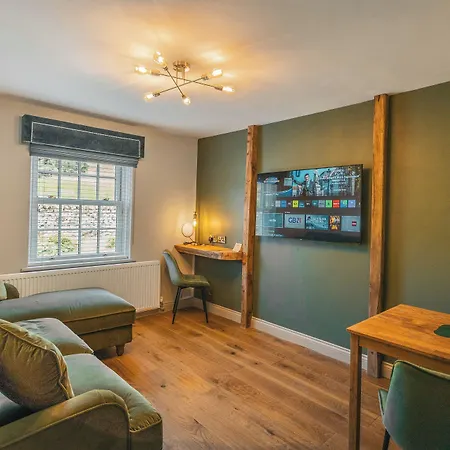 Hotell The Dragon At 4*