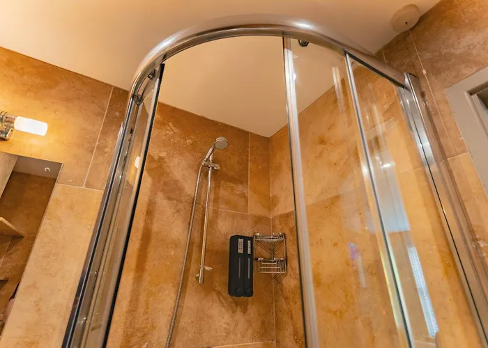 The Dragon At Hotel Hardraw