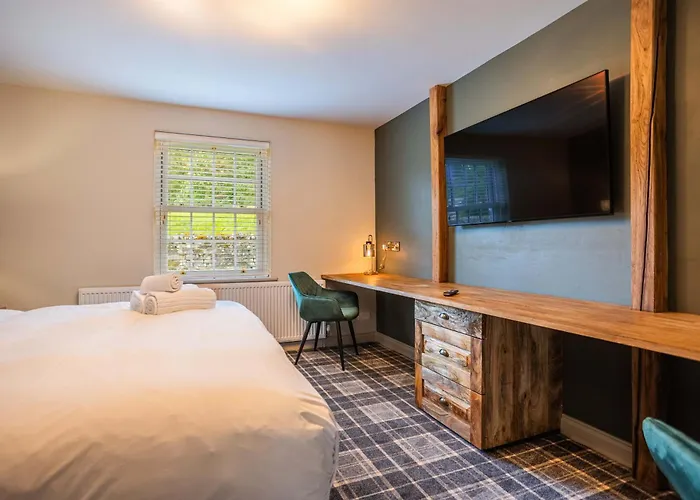 The Dragon At 4* Hardraw