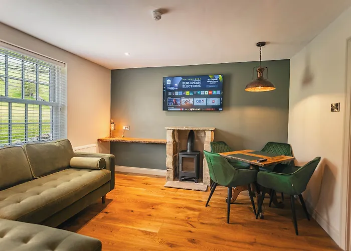 The Dragon At 4* Hardraw