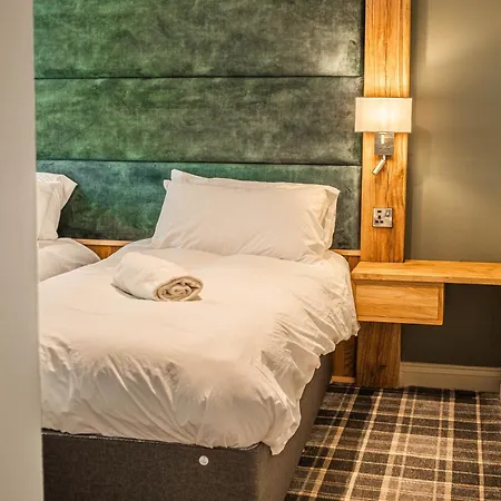 Hotel The Dragon At 4*