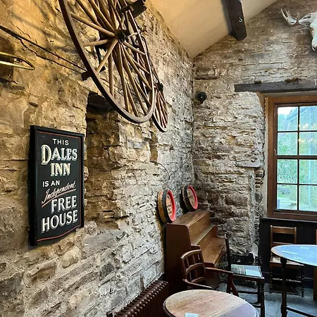 Hotel The Dragon At Hardraw